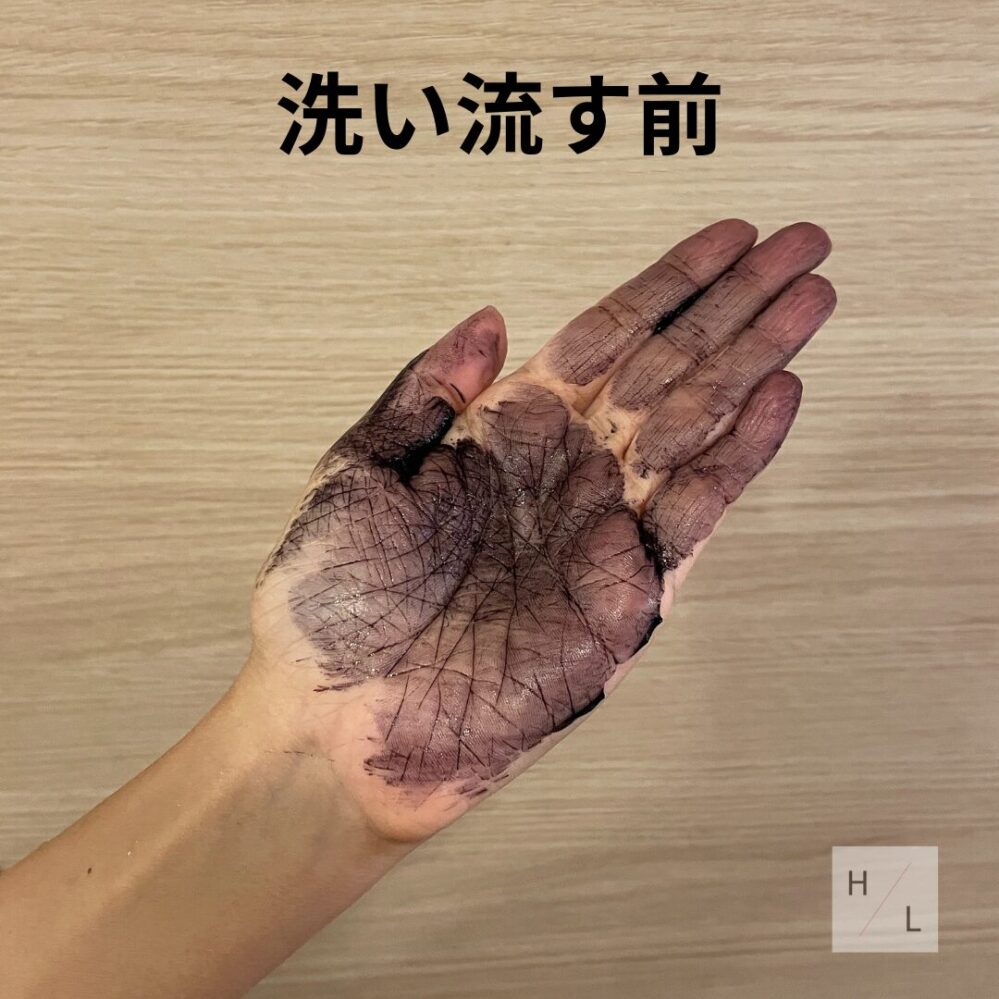 KUROクリームシャンプーが手についた様子