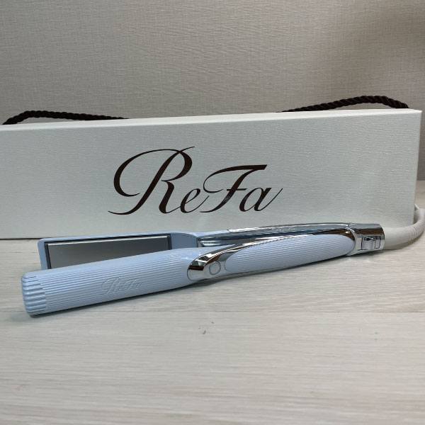 ReFa（リファ）ストレートアイロンプロの箱